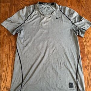 Nike Men’s Light Gray Athletic Dri-FIT Short Sleeve Tee